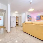 Vila Flaminia - Jacuzzi And Foosball - Just 400m From The By Lanzarote