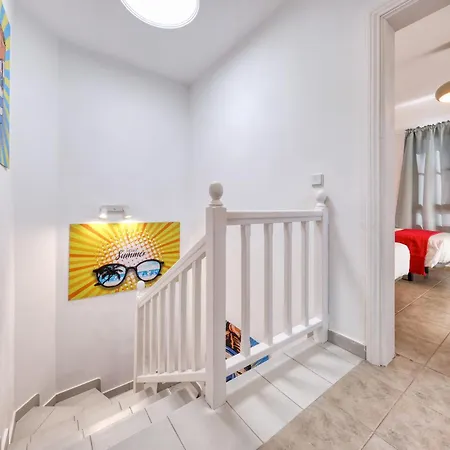 Villa Flaminia Art With Jacuzzi-400m From The Puerto del Carmen (Lanzarote)