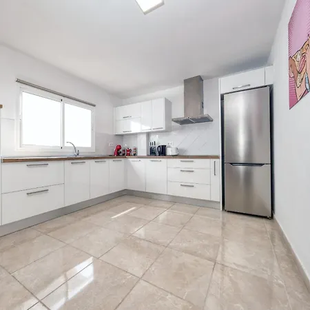 Flaminia - Jacuzzi And Foosball - Just 400m From The By Lanzarote * Puerto del Carmen