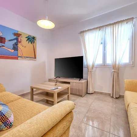 Villa Flaminia - Jacuzzi And Foosball - Just 400m From The By Lanzarote Puerto del Carmen