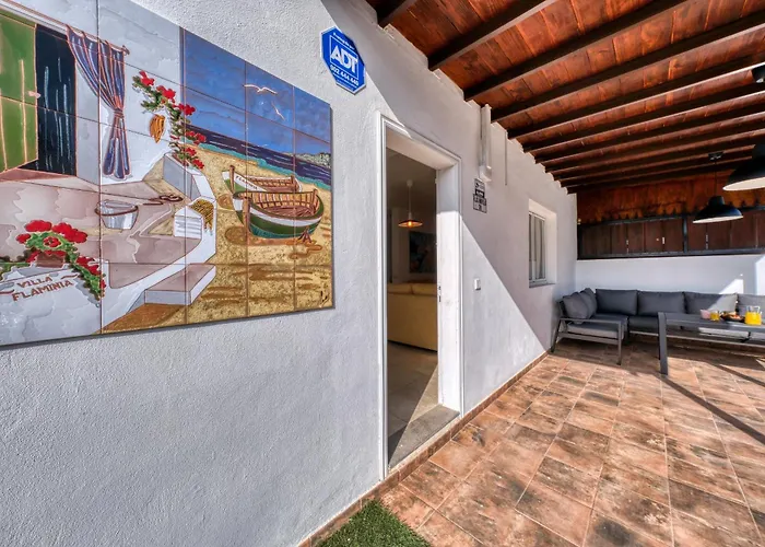 Flaminia - Jacuzzi And Foosball - Just 400m From The By Lanzarote Puerto del Carmen (Lanzarote)